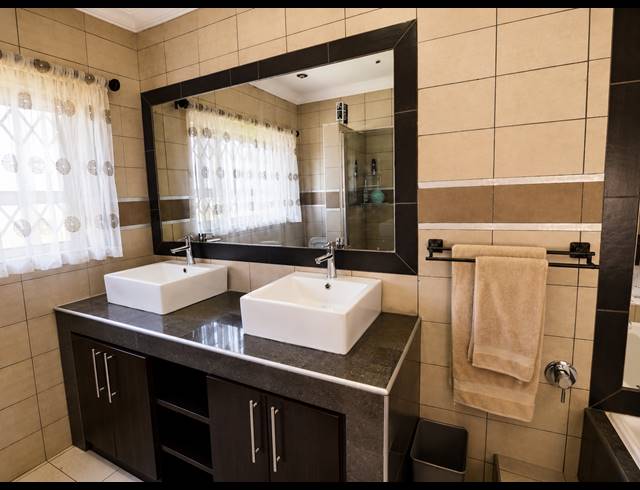 3 BEDROOM HOUSE FOR SALE IN THREE RIVERS PROPER